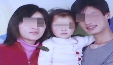 忘买鸡腿被妻捅死 生前被赏了巴掌也不敢动 早点对家暴说不！
