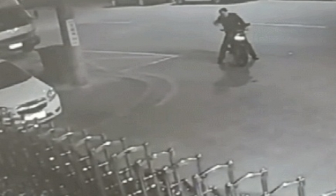 醉酒后与狗对骂半小时 2019年喝醉酒骑摩托车会被怎么处罚?