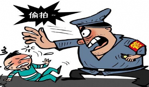 2019年优衣库试衣间惊现摄像头 偷拍行为要承担哪些责任？